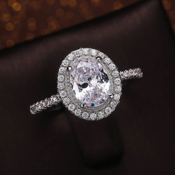 New Luxurious 925 Silver Beautiful Diamond Ring - Picture 2 of 5